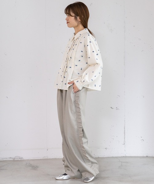 POU DOU DOU（プードゥドゥ）の「サイドフリルイージーパンツ（その他パンツ・レディース・ライトグレー/ボルドー/ダークグレー・3）」の11枚目の写真