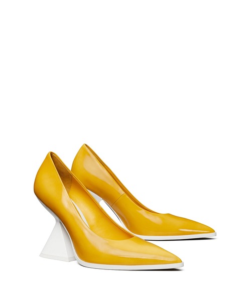 TORY BURCH(トリーバーチ)の「スカルプチャラル ヒール(パンプス・レディース・オレンジ・23.5cm/23cm)」の1枚目の写真