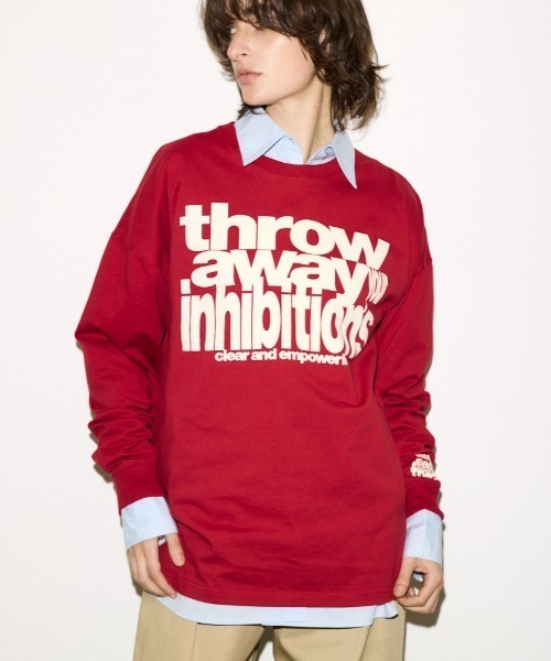 SLY(スライ)の「ESQWE LOGO L/S TOPSTHROW エスクェロゴロングスリーブトップス 春服(Tシャツ/カットソー・レディース・ブラック系その他2/ホワイト/レッド・FREE)」の1枚目の写真