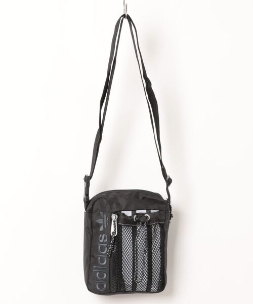 adidas(アディダス)の「adidas アディダス U SMALL ITEM BAG バッグ KE0676 BLACK(ボディバッグ/ウエストポーチ・メンズ・ブラック・FREE)」の1枚目の写真