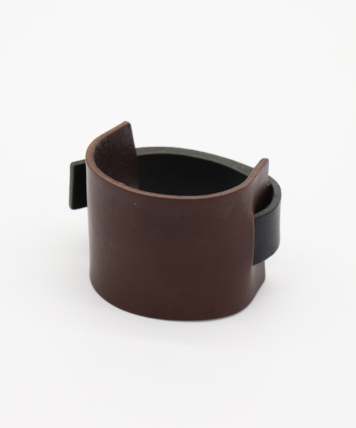 Jieda（ジエダ）の「NL × JIEDA LEATHER BRACELET（ブレスレット・メンズ・ブラウン/ブラック・ONESIZE）」の3枚目の写真