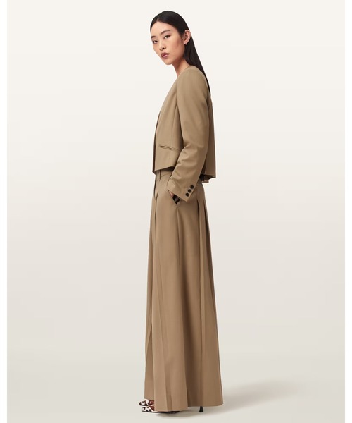 ALLSAINTS(オールセインツ)の「POPPY WIDE LEG PLEATED TROUSERS | POPPY ワイド レッグ プリーツ トラウザー(スラックス・レディース・ブラウン系その他・4/6/8)」の3枚目の写真