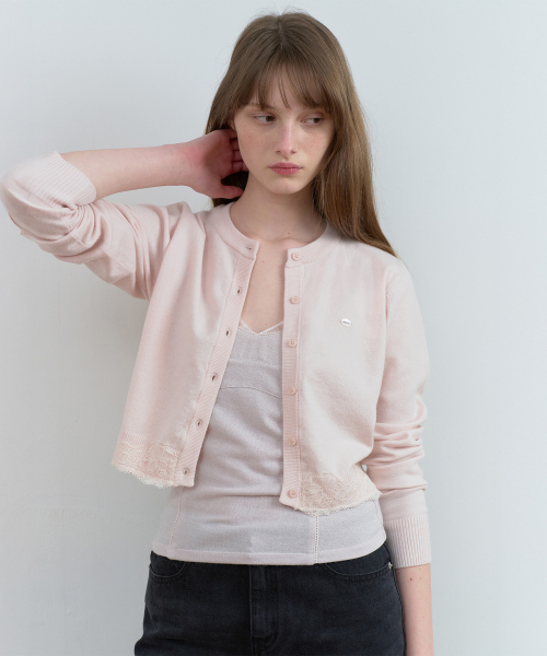 ROLAROLA（ロラロラ）の「LACE KNIT CARDIGAN B/PINK（カーディガン/ボレロ・レディース・ベビーピンク・FREE）」の2枚目の写真