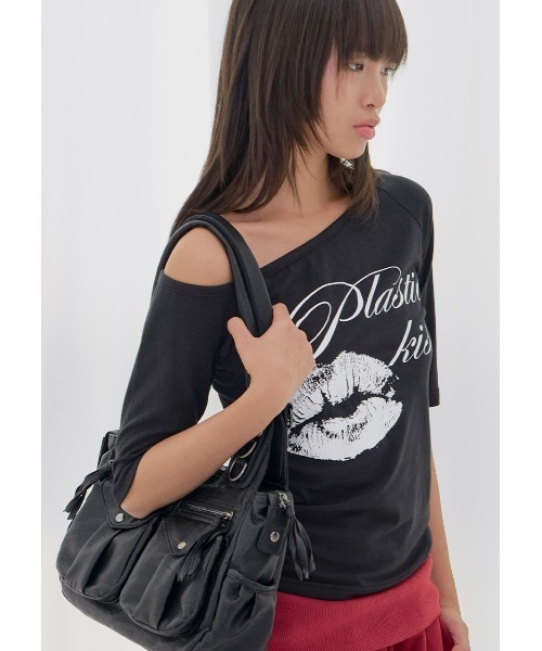 FANCY CLUB（ファンシークラブ）の「A'GEM/9 × .kom 『FANCY CLUB/ファンシークラブ』PLASTIC KISS ONE-SHOULDER TOP/プラスチックキスワンショルダートップス（Tシャツ/カットソー・レディース・ブラック/ライトブルー/ネイビー/ライトグリーン・FREE）」の7枚目の写真