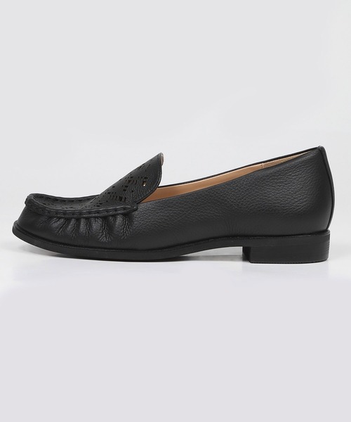 BARCLAY(バークレー)の「BARCLAY(バークレー)レ―ザーカットソフトローファ―(ローファー・レディース・ブラック/アイボリー・24.5cm/24cm/23.5cm/23cm/22.5cm/22cm)」の4枚目の写真