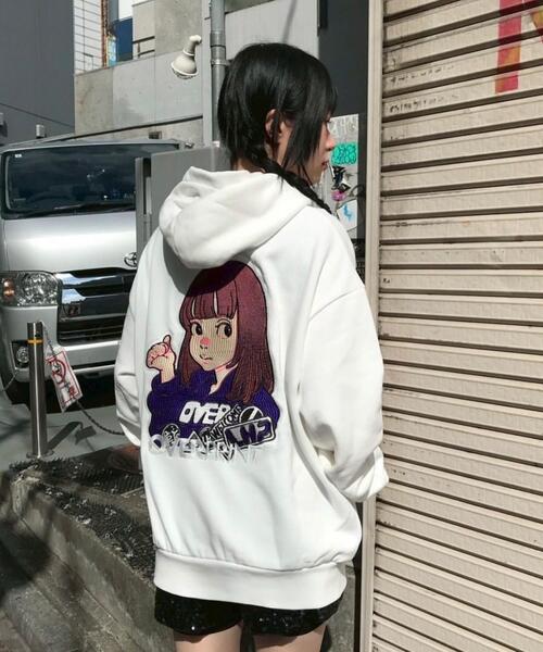 over print(オーバープリント)の「overprint/オーバープリント/【LHP EXCLUSIVE】SIGNBOARD HOODIE(パーカー・レディース・ホワイト/チャコールグレー/ブラック・M/L/XL)」の2枚目の写真