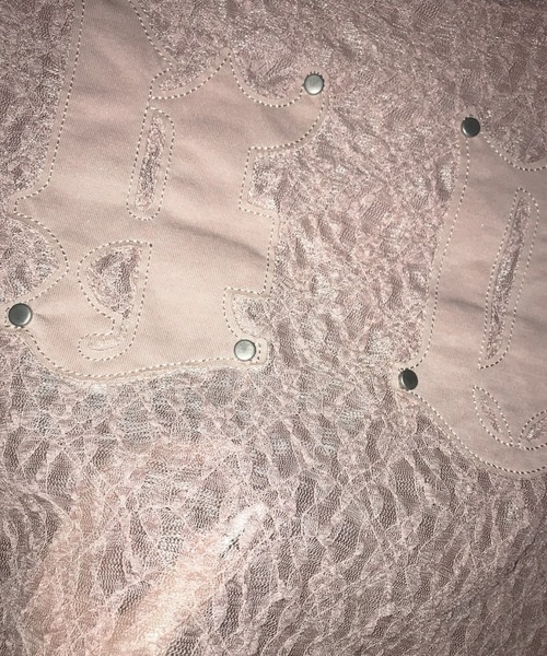 THEAIRTOWN(ジエアタウン)の「patch lace crop top(Tシャツ/カットソー・レディース・ピンク/ブラック/ホワイト・FREE)」の22枚目の写真