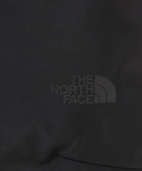 THE NORTH FACE(ザノースフェイス)の「【THE NORTH FACE(ザ・ノース・フェイス)】ピレネートート(トートバッグ・レディース・ブラック/ライトグレー・FREE)」の9枚目の写真