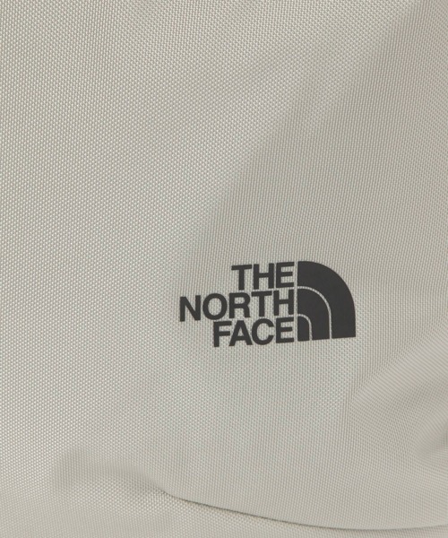 THE NORTH FACE(ザノースフェイス)の「【THE NORTH FACE(ザ・ノース・フェイス)】ピレネートート(トートバッグ・レディース・ブラック/ライトグレー・FREE)」の16枚目の写真