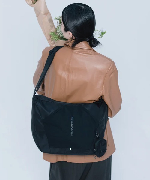 SALOMON（サロモン）の「SALOMON/サロモン ショルダーバッグ ACS SHOULDER BAG 13L（ショルダーバッグ・メンズ・ブラック/グリーン・FREE）」の14枚目の写真