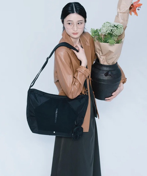 SALOMON（サロモン）の「SALOMON/サロモン ショルダーバッグ ACS SHOULDER BAG 13L（ショルダーバッグ・メンズ・ブラック/グリーン・FREE）」の15枚目の写真