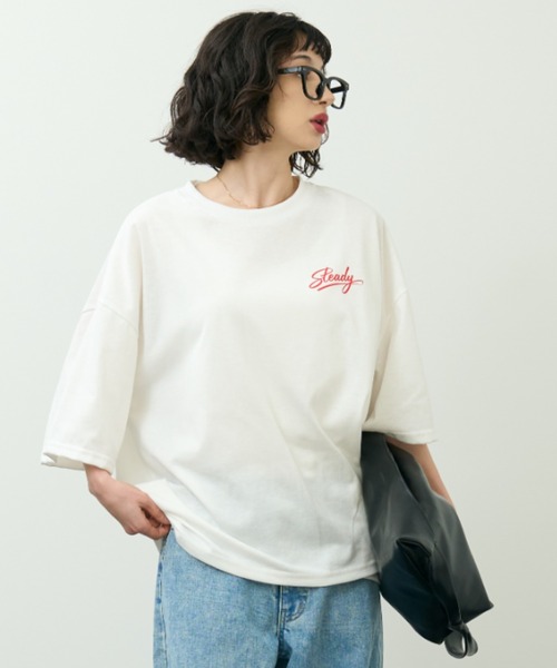 A.D.C.L.（エーディーシーエル）の「後デニムパッチプリント オーバーサイズTシャツ（Tシャツ/カットソー・レディース・ブラック/ホワイト・L/M）」の3枚目の写真