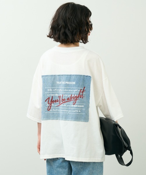 A.D.C.L.（エーディーシーエル）の「後デニムパッチプリント オーバーサイズTシャツ（Tシャツ/カットソー・レディース・ブラック/ホワイト・L/M）」の7枚目の写真