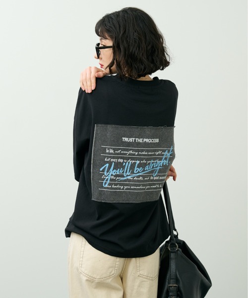 A.D.C.L.（エーディーシーエル）の「後デニムパッチプリント オーバーサイズTシャツ（Tシャツ/カットソー・レディース・ブラック/ホワイト・L/M）」の13枚目の写真