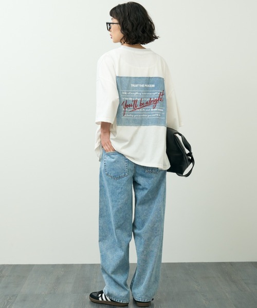 A.D.C.L.（エーディーシーエル）の「後デニムパッチプリント オーバーサイズTシャツ（Tシャツ/カットソー・レディース・ブラック/ホワイト・L/M）」の20枚目の写真