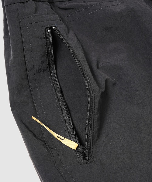 DIGAWEL（ディガウェル）の「Nylon lounge pants（その他パンツ・メンズ・ブラック・1/2）」の4枚目の写真