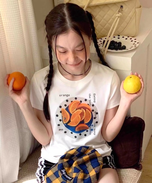 SHEENA(シーナ)の「フルーツプリントコンパクトTシャツ(Tシャツ/カットソー・レディース・ホワイト・M)」の4枚目の写真