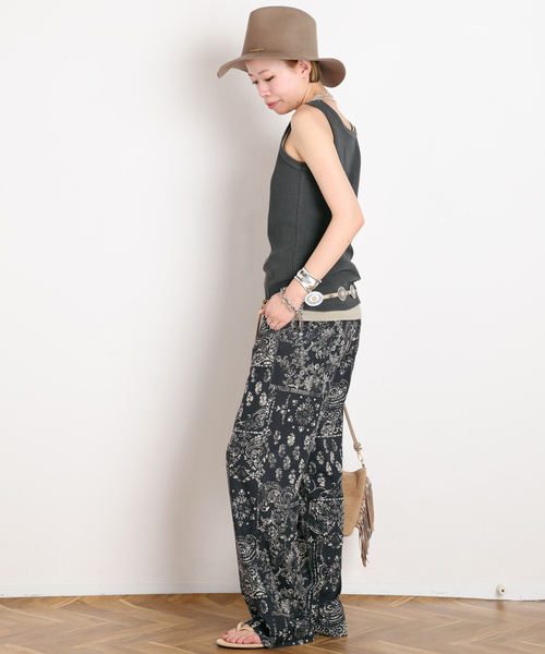Couture d'adam（クチュールドアダム）の「【COUTURE D'ADAM/クチュールドアダム】別注Bandana College Print Pants（その他パンツ・レディース・ブラック・FREE）」の5枚目の写真
