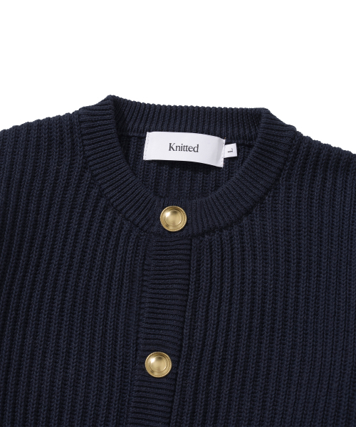 KNITTED（ニッティド）の「ヘビー ワッフル ゴールド ボタン ラウンド カーディガン NAVY（カーディガン/ボレロ・メンズ・その他・M/L）」の2枚目の写真