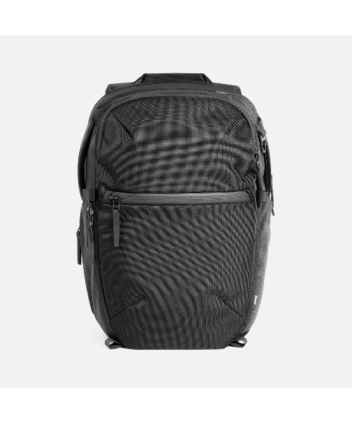 Aer(エアー)の「AER City Pack Pro2 20L / AER-21063(バックパック/リュック・メンズ・ブラック・FREE)」の10枚目の写真