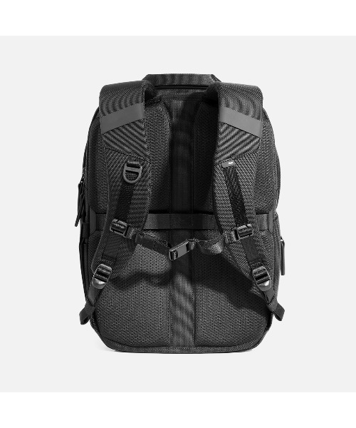 Aer(エアー)の「AER City Pack Pro2 20L / AER-21063(バックパック/リュック・メンズ・ブラック・FREE)」の12枚目の写真