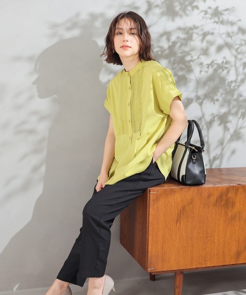 GLACIER lusso(グラシアルッソ)の「【UVカット】ピンタックブラウス(シャツ/ブラウス・レディース・ネイビー/イエロー/オレンジ系その他2/グレイッシュベージュ・S/M/LL/L)」の10枚目の写真