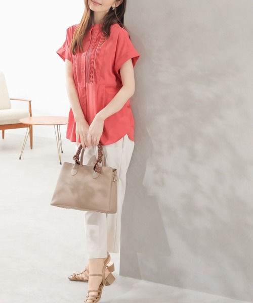 GLACIER lusso(グラシアルッソ)の「【UVカット】ピンタックブラウス(シャツ/ブラウス・レディース・ネイビー/イエロー/オレンジ系その他2/グレイッシュベージュ・S/M/LL/L)」の21枚目の写真