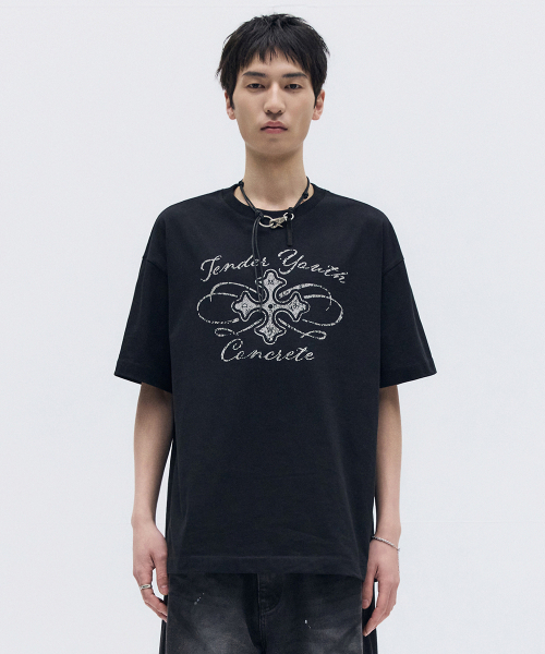 MAISON MINED(メゾンミネド)の「CELTIC CROSS HALF T BLACK(Tシャツ/カットソー・メンズ・その他・SMALL/MEDIUM/LARGE)」の4枚目の写真