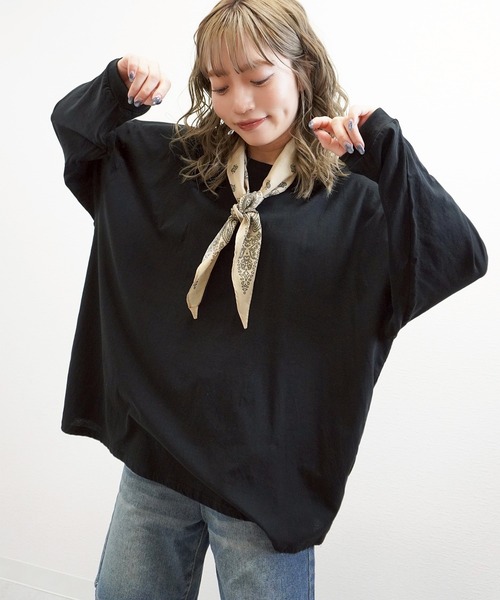 gossara(ゴサラ)の「【今売れてます】バンダナ柄スカーフ(ストール/ショール・レディース・ベージュ/ネイビー/ブラック・FREE)」の7枚目の写真