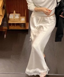 YUGA_YGMC　　Korean-style　Lace-hemmed mermaid satin skirt