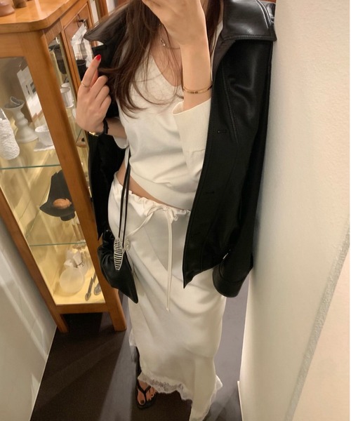 FREE STYLISTS（フリー スタイリスト）の「YUGA_YGMC　　Korean-style　Lace-hemmed mermaid satin skirt（スカート・レディース・オフホワイト・FREE）」の9枚目の写真