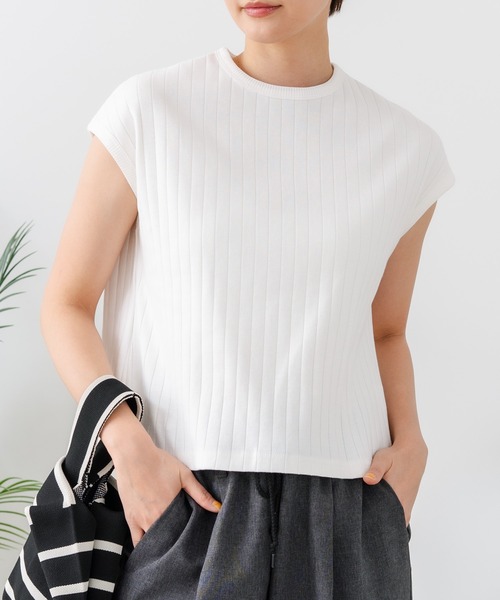 fort point(フォーポイント)の「【C-FORT POINT/フォートポイント】華奢見え ワイドリブフレンチスリーブTシャツ 二の腕カバー 伸縮性 細見え オフィス 通勤 きれいめ 大人カジュアル(Tシャツ/カットソー・レディース・ブラウン/オフホワイト/カーキ/ブラック・FREE)」の1枚目の写真