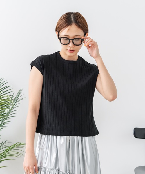 fort point(フォーポイント)の「【C-FORT POINT/フォートポイント】華奢見え ワイドリブフレンチスリーブTシャツ 二の腕カバー 伸縮性 細見え オフィス 通勤 きれいめ 大人カジュアル(Tシャツ/カットソー・レディース・ブラウン/オフホワイト/カーキ/ブラック・FREE)」の19枚目の写真