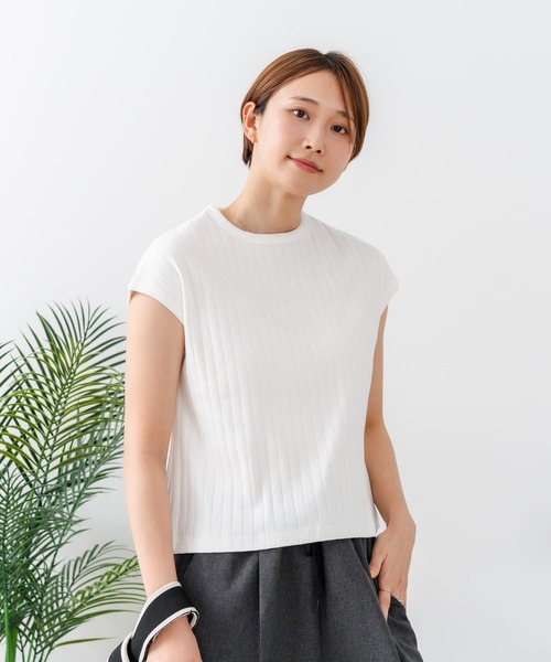 fort point(フォーポイント)の「【C-FORT POINT/フォートポイント】華奢見え ワイドリブフレンチスリーブTシャツ 二の腕カバー 伸縮性 細見え オフィス 通勤 きれいめ 大人カジュアル(Tシャツ/カットソー・レディース・ブラウン/オフホワイト/カーキ/ブラック・FREE)」の6枚目の写真