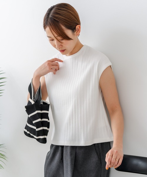 fort point(フォーポイント)の「【C-FORT POINT/フォートポイント】華奢見え ワイドリブフレンチスリーブTシャツ 二の腕カバー 伸縮性 細見え オフィス 通勤 きれいめ 大人カジュアル(Tシャツ/カットソー・レディース・ブラウン/オフホワイト/カーキ/ブラック・FREE)」の10枚目の写真