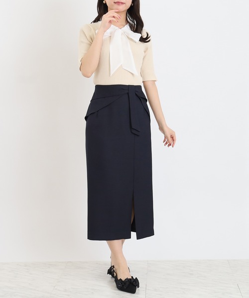 ASTORIA ODIER（アストリアオディール）の「ウエストリボンタイトスカート（スカート・レディース・ベージュ/ネイビー・SMALL/MEDIUM/LARGE）」の3枚目の写真