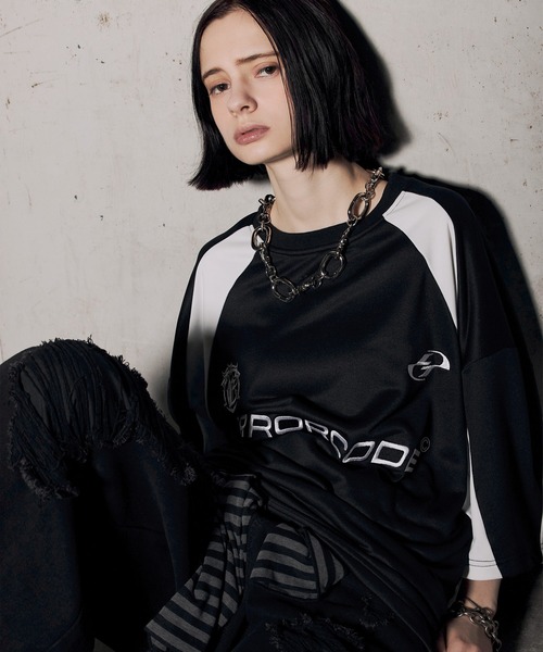 ERAR(エラー)の「【ERAR】オーバーサイズ配色クルーネックゲームデザインTシャツ(Tシャツ/カットソー・メンズ・チャコール/グレー/ブラック/ワイン・S/M/L/XL)」の13枚目の写真