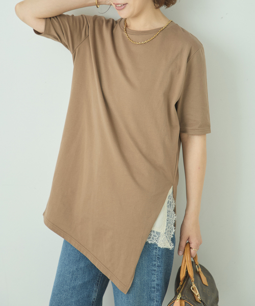 journal standard L'essage(ジャーナルスタンダードレサージュ)の「アシンメトリーTシャツ(Tシャツ/カットソー・レディース・ベージュ/チャコールグレー・FREE)」の2枚目の写真