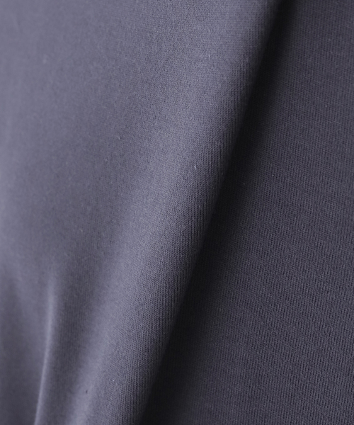 journal standard L'essage(ジャーナルスタンダードレサージュ)の「アシンメトリーTシャツ(Tシャツ/カットソー・レディース・ベージュ/チャコールグレー・FREE)」の22枚目の写真