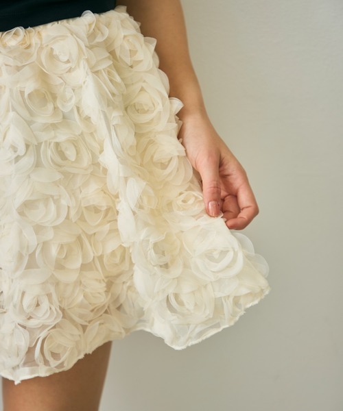 Lunea（ルネア）の「フラワーモチーフチュールミニスカート / flower motif tulle mini skirt（スカート・レディース・アイボリー/ホワイト/ブラック・FREE）」の15枚目の写真