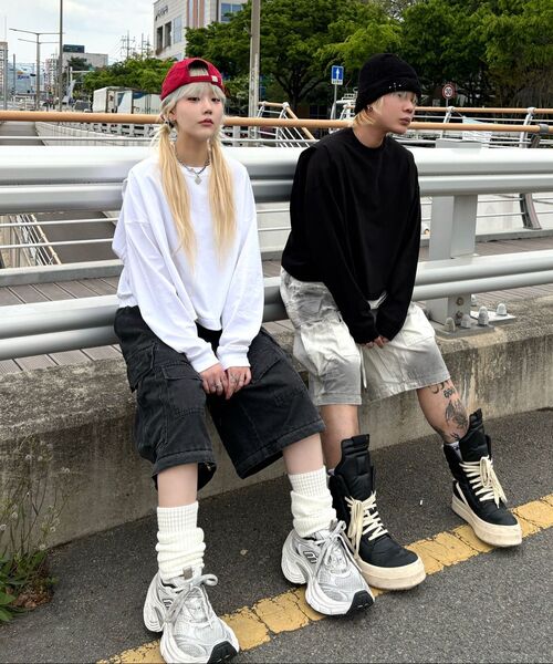 PRINOAR（プリノア）の「リファインドヒューズ ヘビーウェイトクロップ長袖Tシャツ - ホワイト（Tシャツ/カットソー・レディース・ホワイト・MEDIUM/LARGE/X-LARGE）」の6枚目の写真