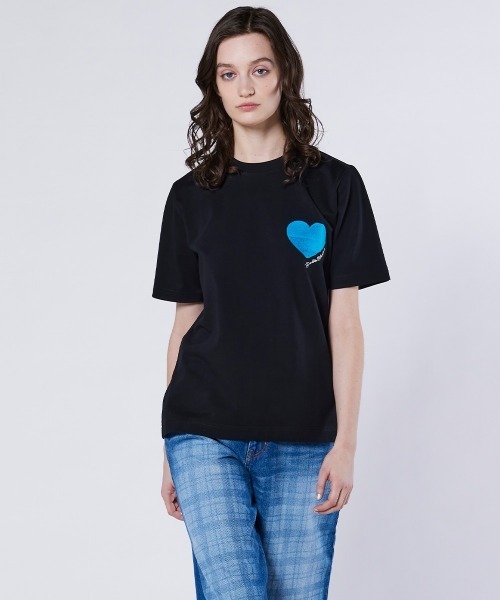 DOUBLE STANDARD CLOTHING(ダブルスタンダードクロージング)の「ハートワッペン 天竺Tシャツ(Tシャツ/カットソー・レディース・ブラック/オフホワイト・FREE)」の2枚目の写真