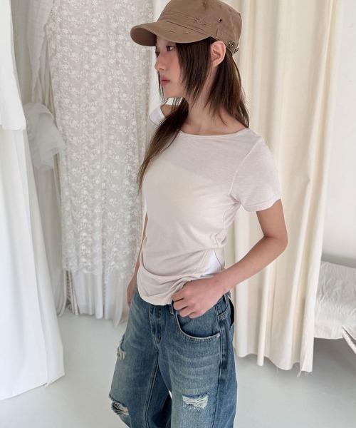 4INT.（フォイント）の「【レイヤード風】配色 オフショルダー 半袖 Tシャツ（Tシャツ/カットソー・レディース・ネイビー/グレー/ベージュ・FREE）」の12枚目の写真
