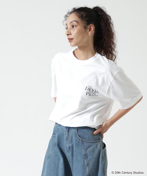 GOOD ROCK SPEED(グッドロックスピード)の「GOOD ROCK SPEED (グッドロックスピード) The DEVIL WEARS PRADA/バックプリントロゴT/UNISEX(Tシャツ/カットソー・レディース・ホワイト・L/M/XL)」の5枚目の写真