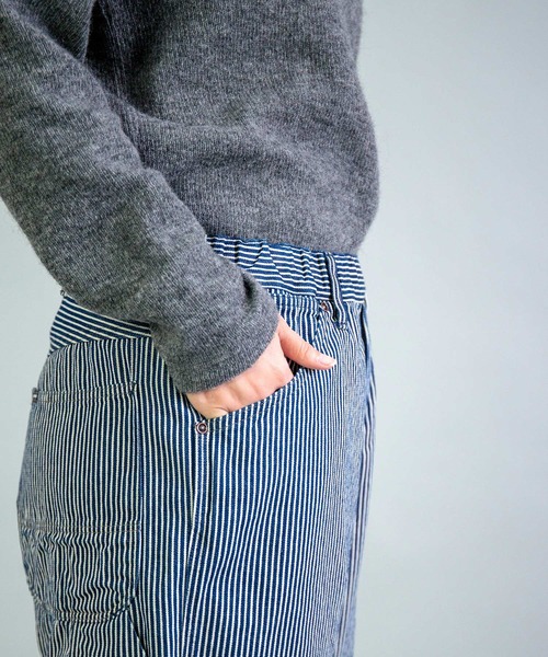 OMNIGOD（オムニゴッド）の「[OMNIGOD womens / オムニゴッド] ヒッコリーデニム ルーズイージーペインターパンツ（デニムパンツ・レディース・ブルー系その他・1/0）」の15枚目の写真