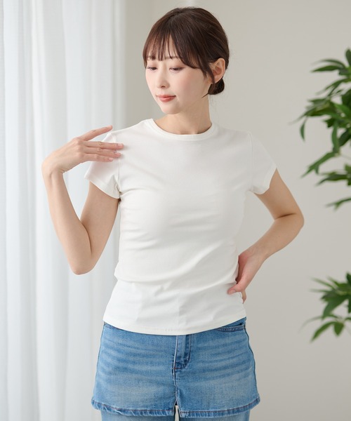 DAYRA(デイラ)の「ベーシック コンパクト 半袖T シャツ(Tシャツ/カットソー・レディース・ブルー/イエロー/ホワイト/ピンク/ブラック・M/L)」の2枚目の写真