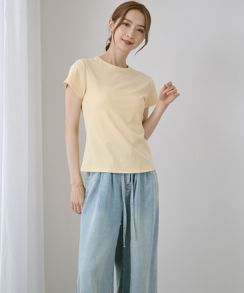 DAYRA(デイラ)の「ベーシック コンパクト 半袖T シャツ(Tシャツ/カットソー・レディース・ブルー/イエロー/ホワイト/ピンク/ブラック・M/L)」の4枚目の写真