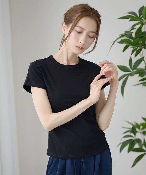DAYRA(デイラ)の「ベーシック コンパクト 半袖T シャツ(Tシャツ/カットソー・レディース・ブルー/イエロー/ホワイト/ピンク/ブラック・M/L)」の6枚目の写真