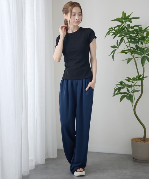 DAYRA(デイラ)の「ベーシック コンパクト 半袖T シャツ(Tシャツ/カットソー・レディース・ブルー/イエロー/ホワイト/ピンク/ブラック・M/L)」の7枚目の写真