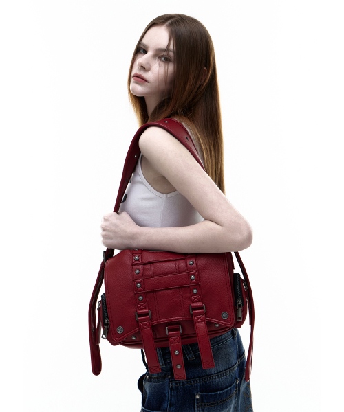 OPUS 0012(オーパス0012)の「Op. 10 VLAD STUDDED CROSS BAG RED(メッセンジャーバッグ・レディース・その他・FREE)」の3枚目の写真